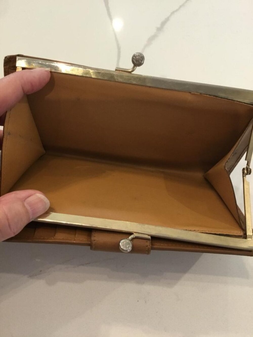 Vintage Celine BiFold Long Wallet in Tan & Beige with Macadam Clasp & Kiss lock - Picture 10 of 12